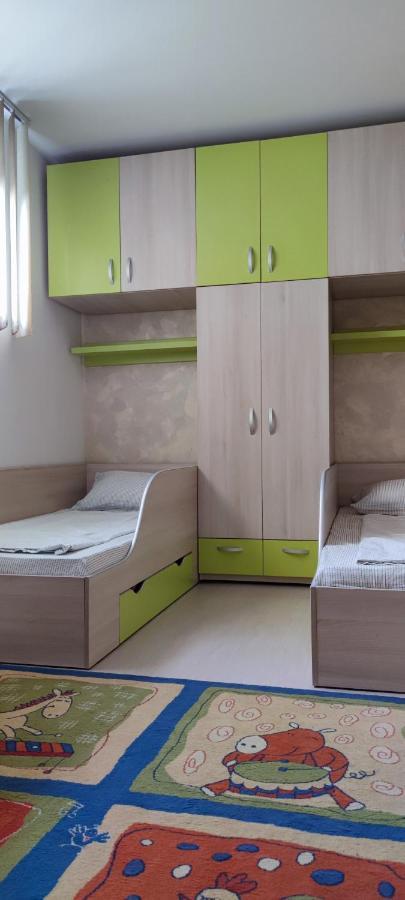 Hysteria Central Flat Oradea Exterior foto